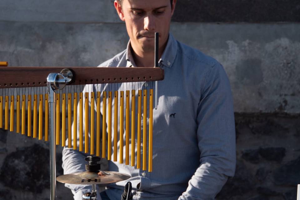 António - percussão leve