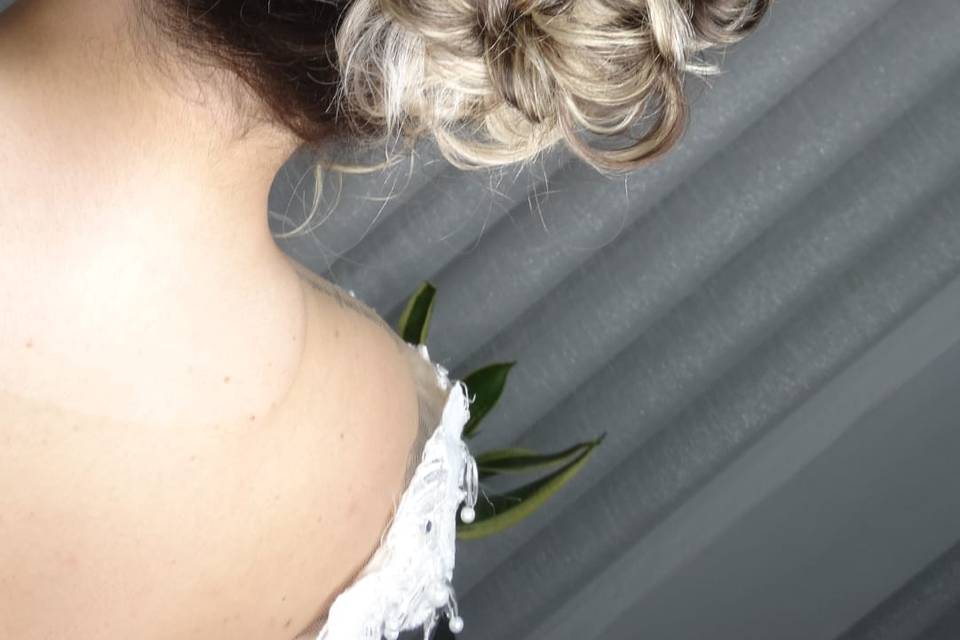 Penteado apanhado noiva