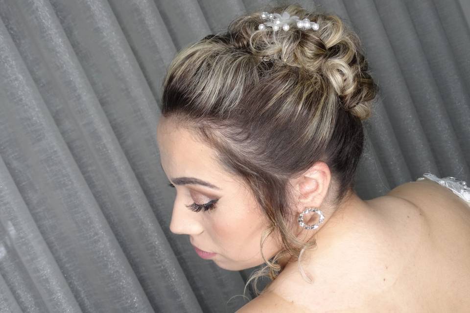 Penteado apanhado noiva