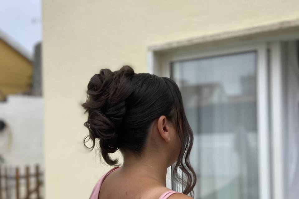 Elegant hair