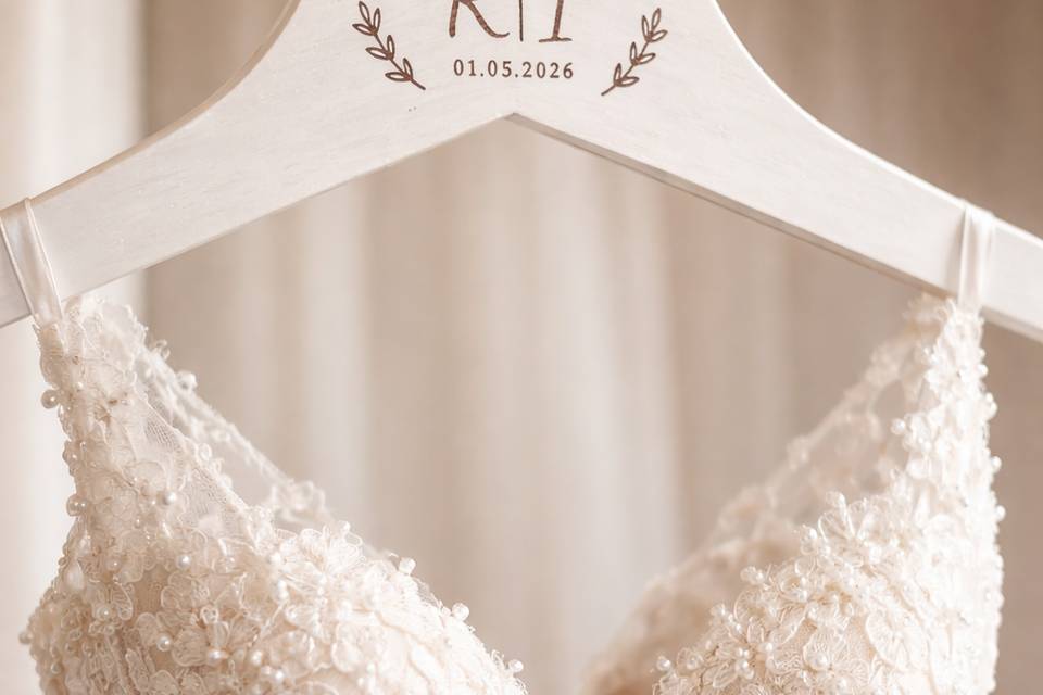 Cabide para roupa de noivos