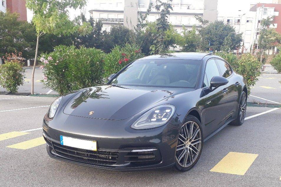 Porsche Panamera 4 2019