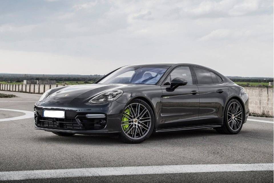 Porsche Panamera 4 2019