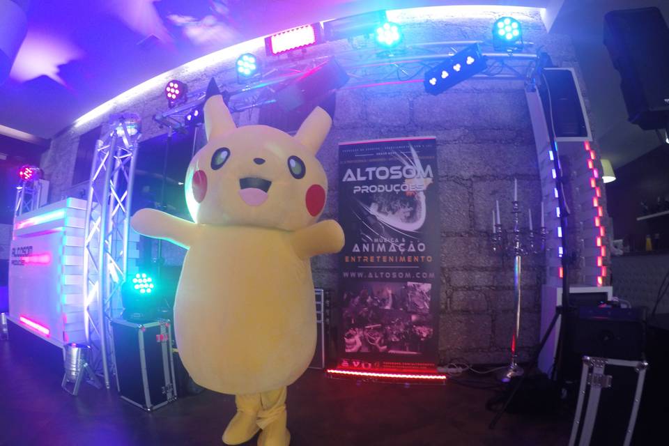 Mascote pikachu