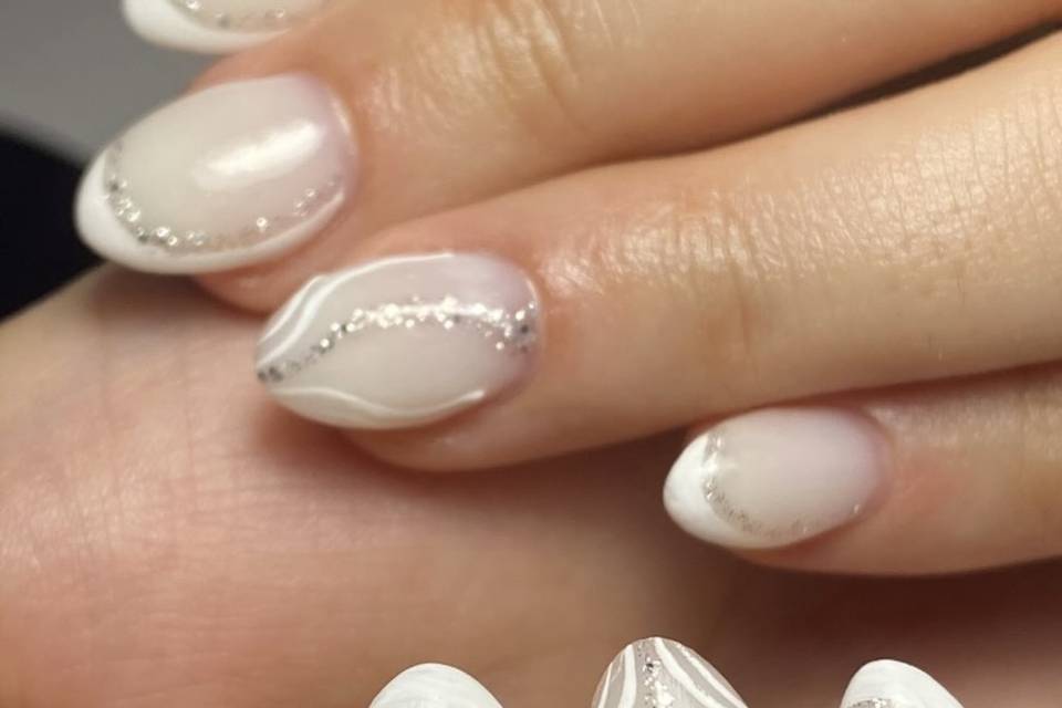 Unhas de noiva