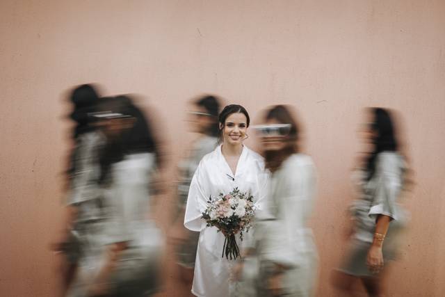 Noiva e damas