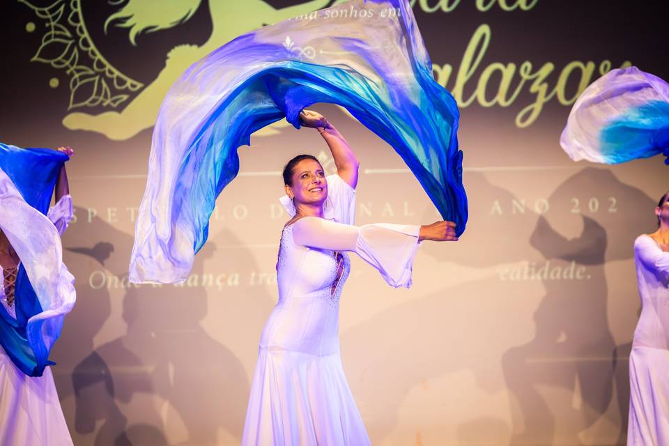 Dança com véu