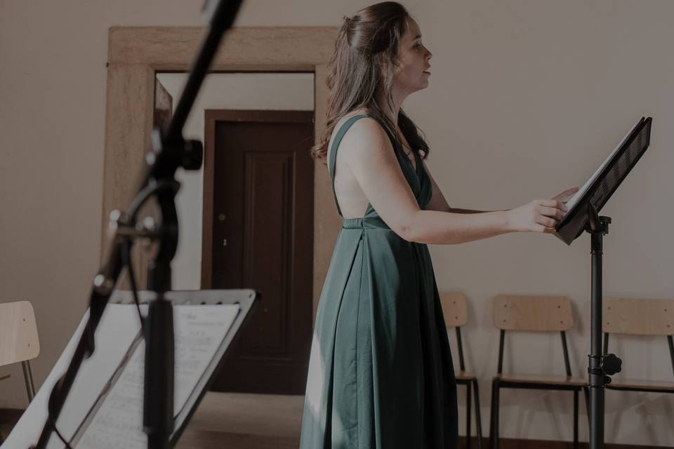 Cantora Lírica