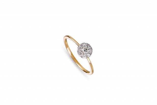 Anel de noivado com diamantes