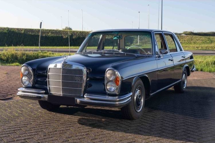 Mercedes Benz 280 SEL