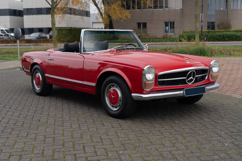 Mercedes Benz 250 SL “Pagode”