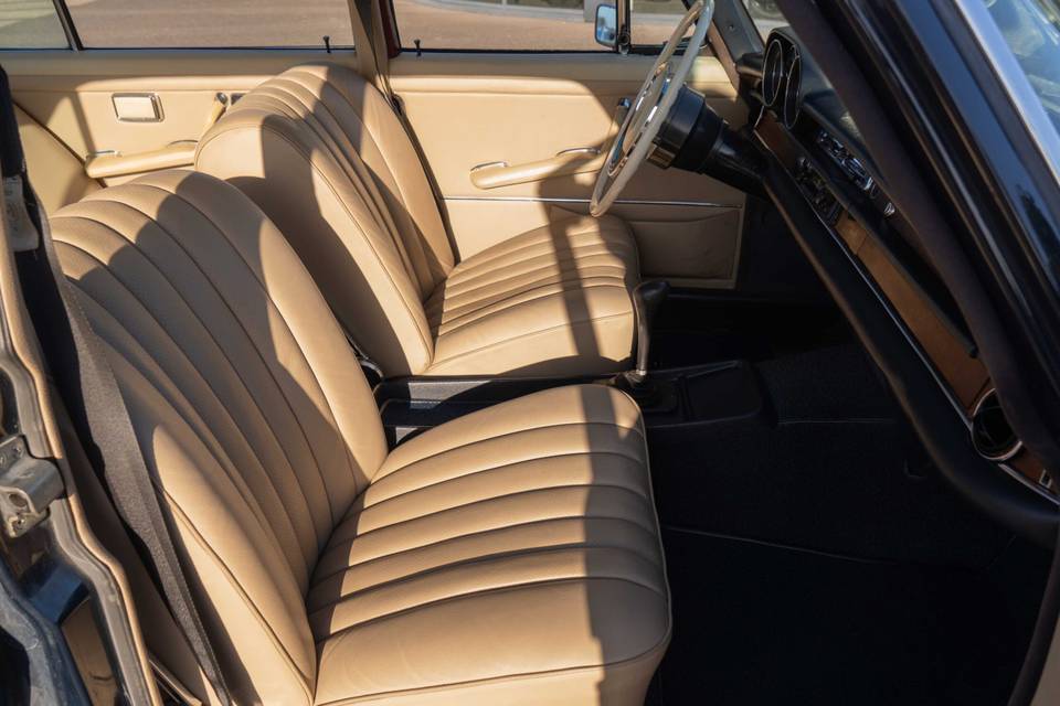 Mercedes Benz 280 SEL