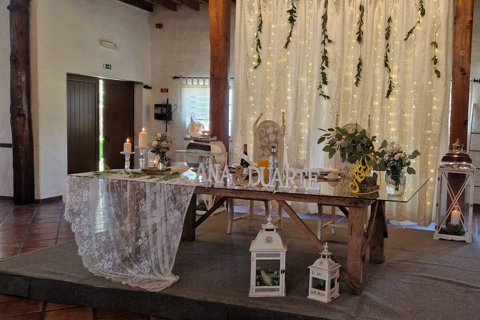 Mesa dos Noivos