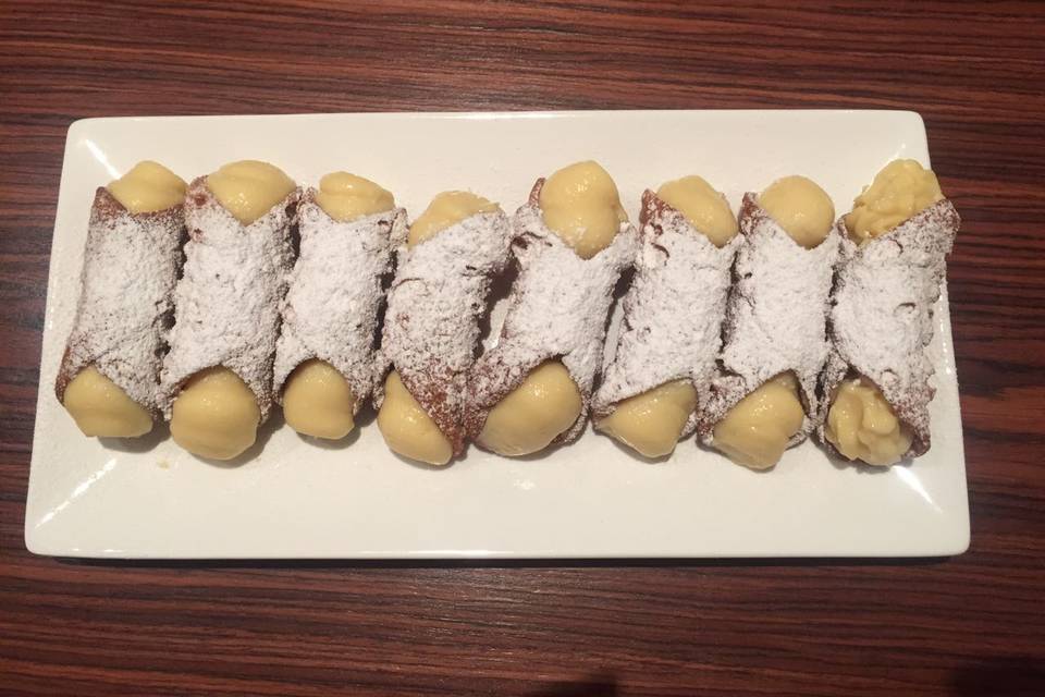 CANNOLI