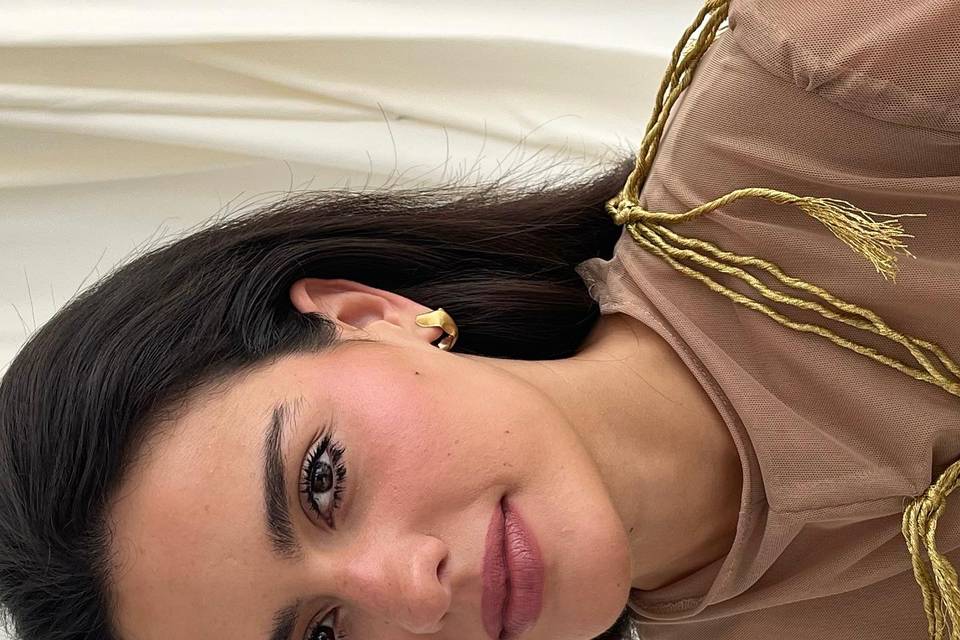Glam Sandra