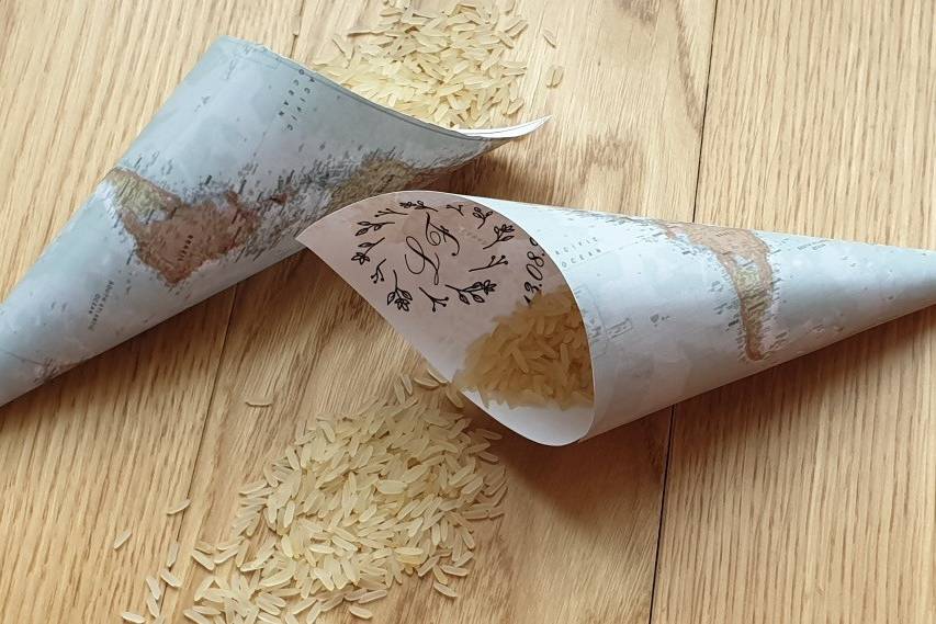 Cones de arroz personalizáveis