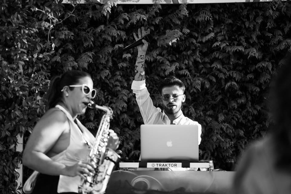 Sunset Dj + Sax