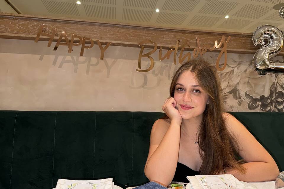 Aniversariante com a decoração