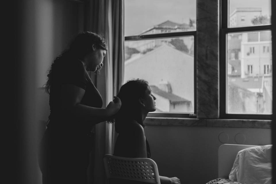 Social hairstyling