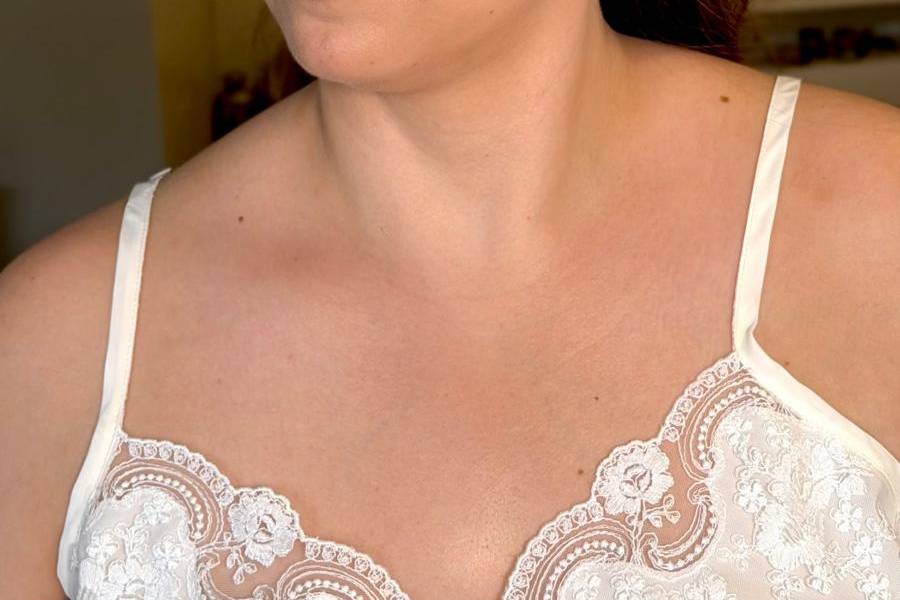 Bride Tânia with natural glam