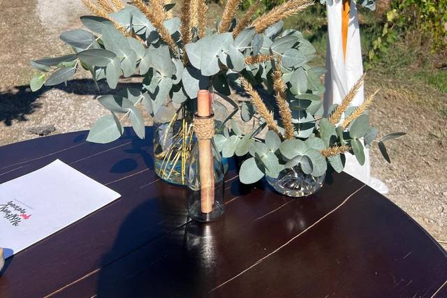 Detalhes da mesa da cerimónia