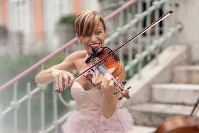 Adlib Strings
