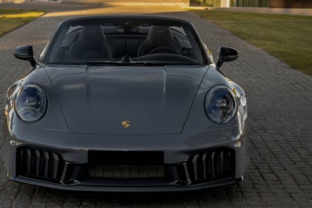 Porsche 911 Carrera 4 GTS