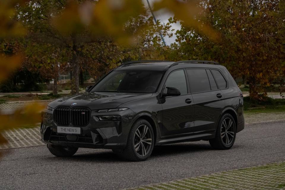 BMW X7 M60i