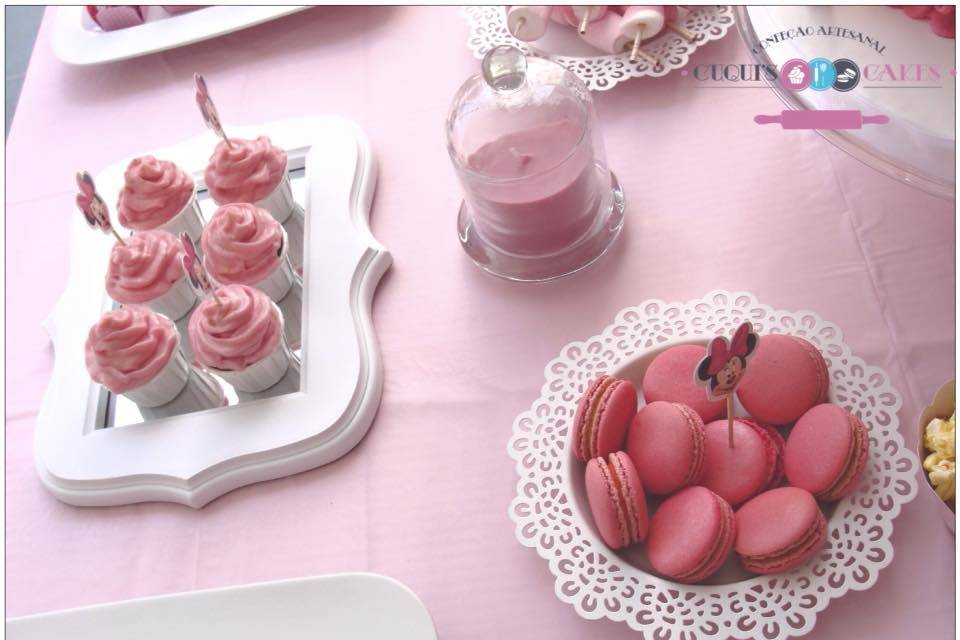 Cuqui's Cakes - Macarons & Party Styling