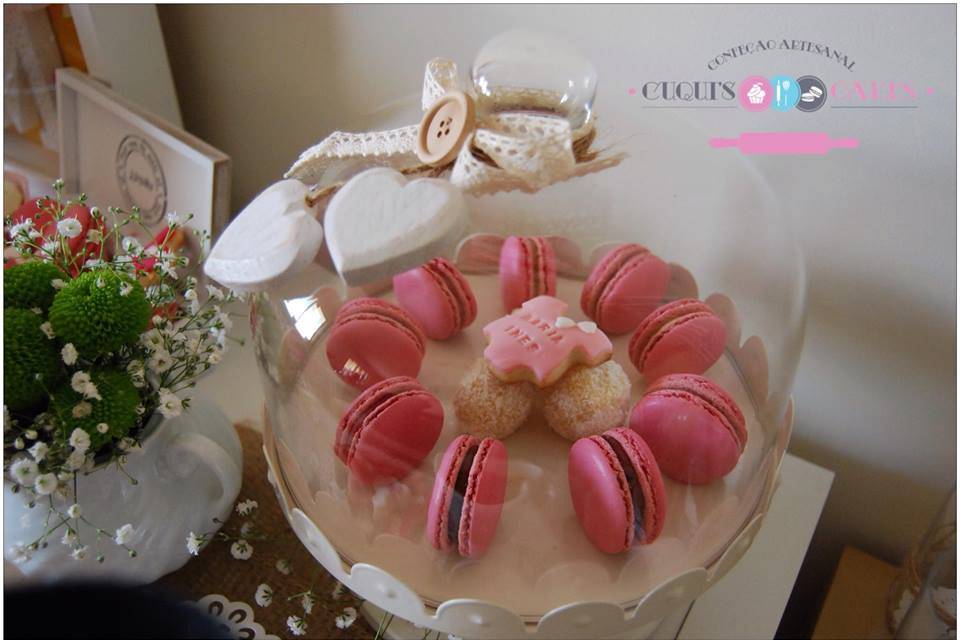 Cuqui's Cakes - Macarons & Party Styling