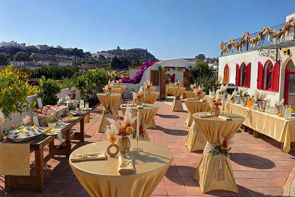 Courtyard cocktails