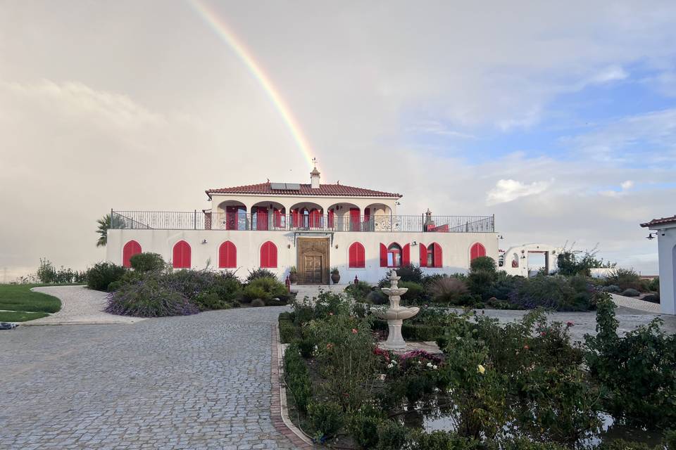 Quinta, roses and rainbow