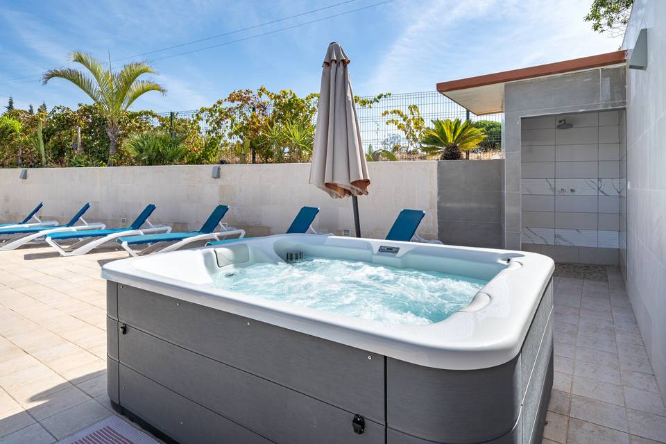 Jacuzzi