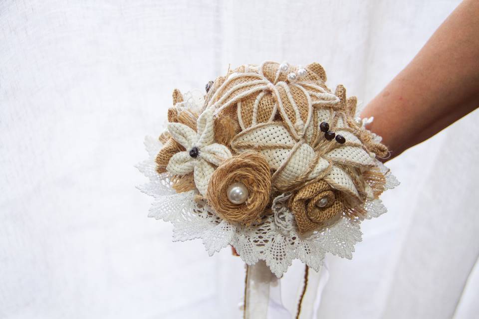 Bouquet de noiva em tecido
