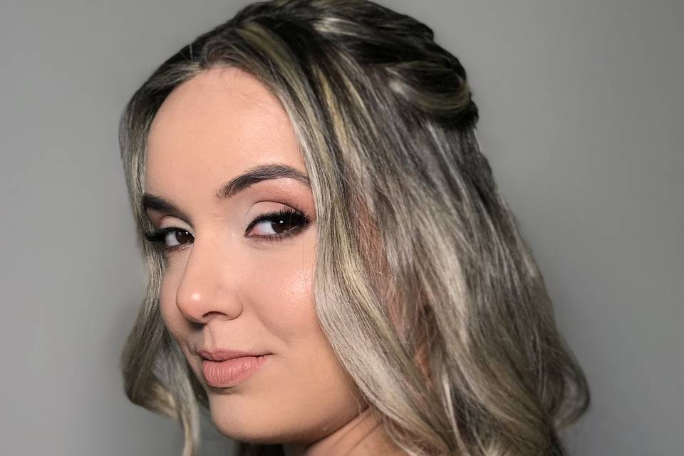 Noiva Joamna > make+penteado