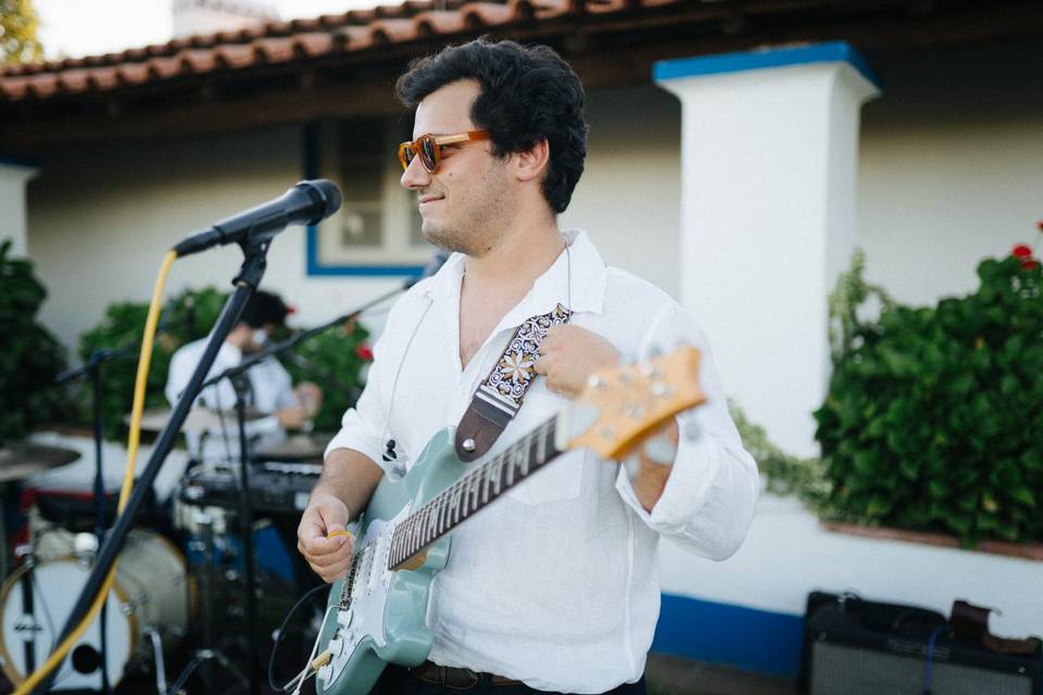 Miguel Moura - Guitarra