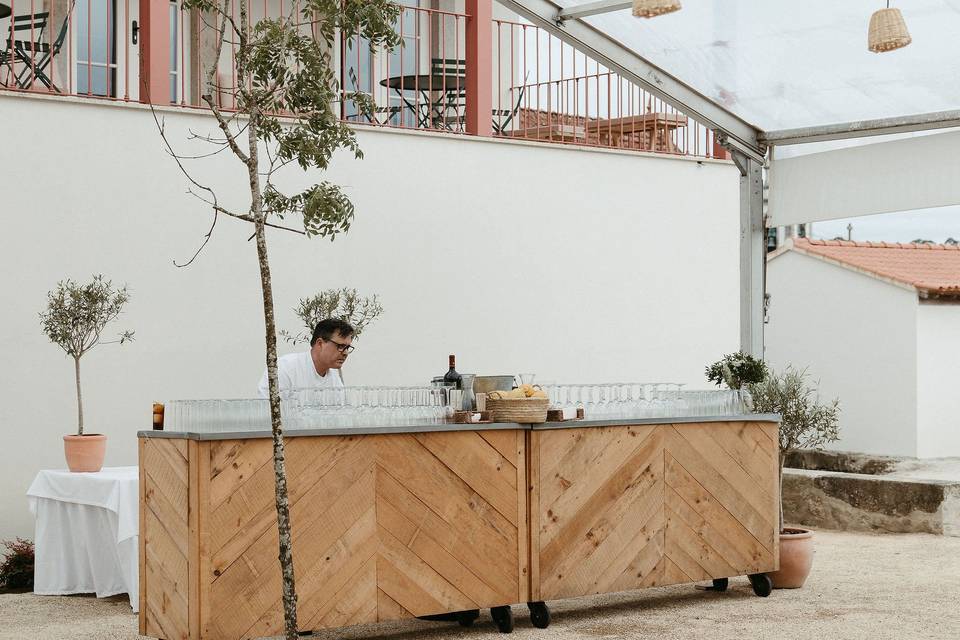 BAR FOTO Acrossthemontains