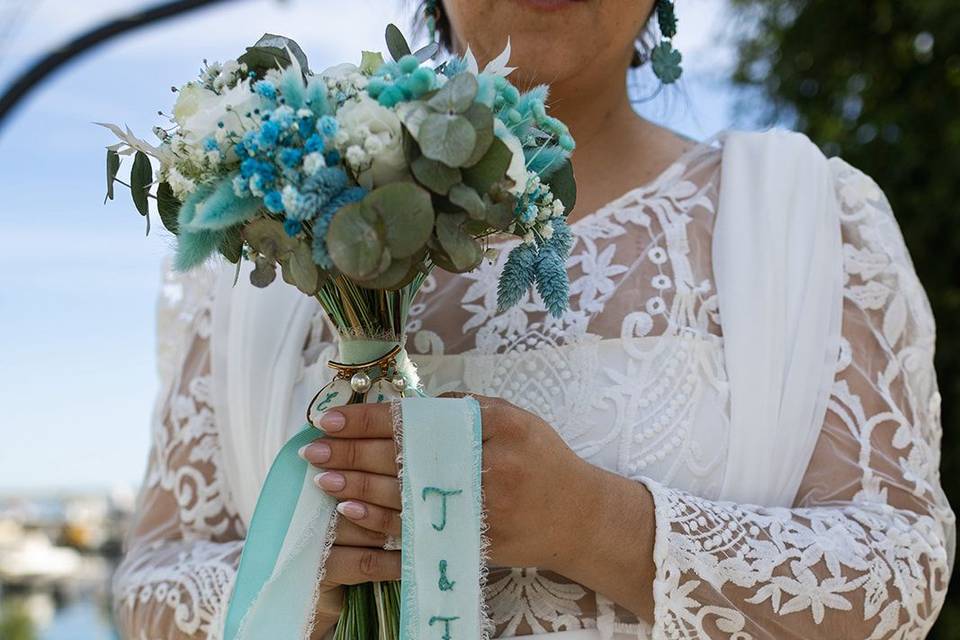 Fita de buquê bordada