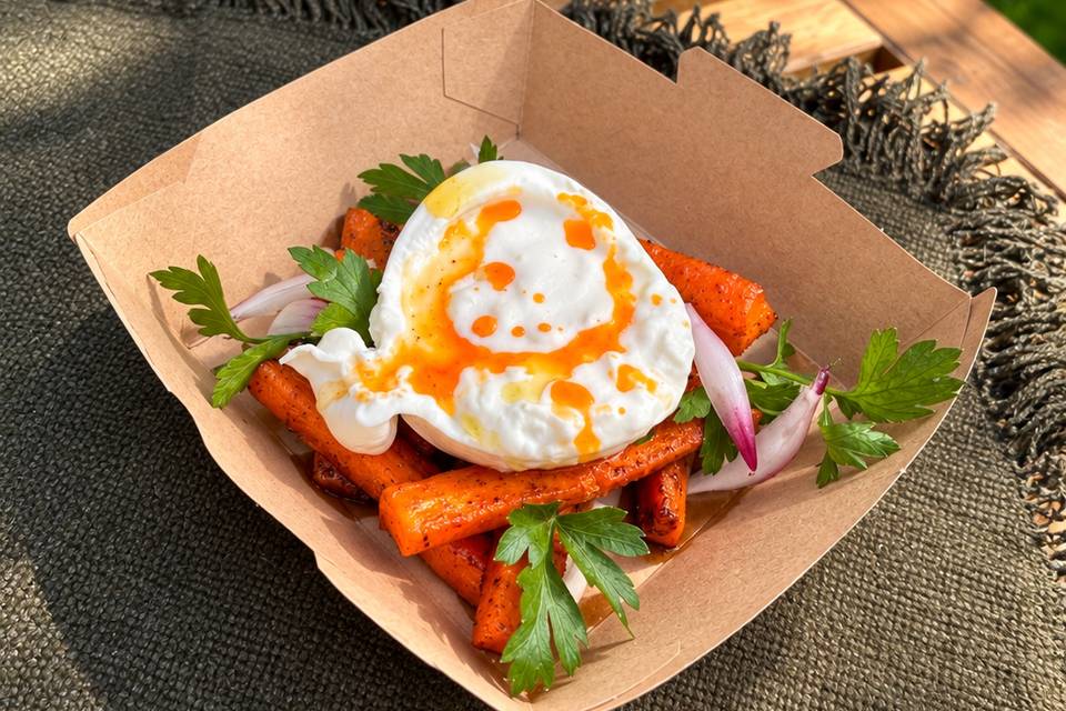 Burrata com cenouras grelhadas