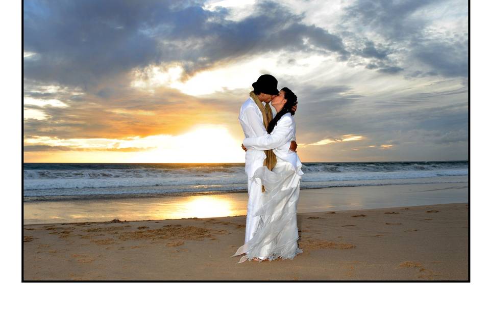 Kiss on beach