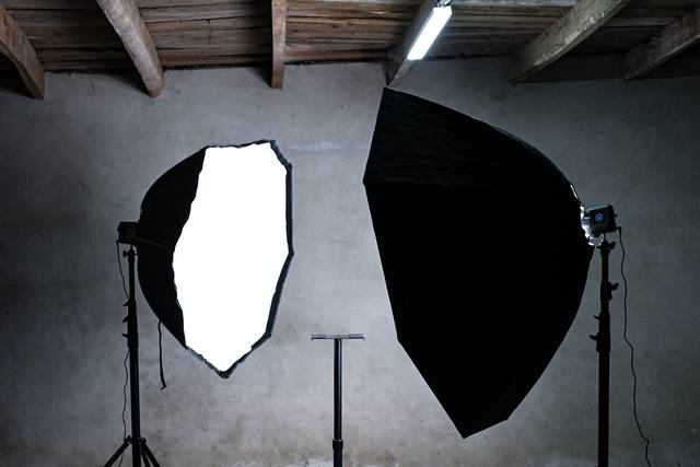 Cameras e luzes