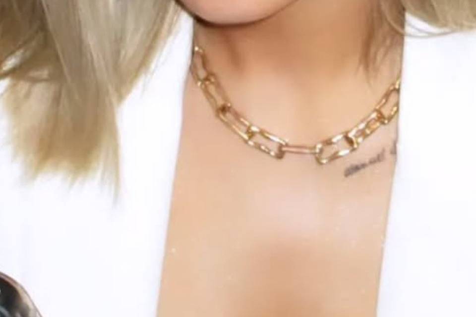 Full glam beauty