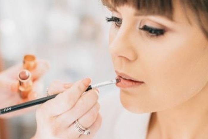 Make up flow and lips