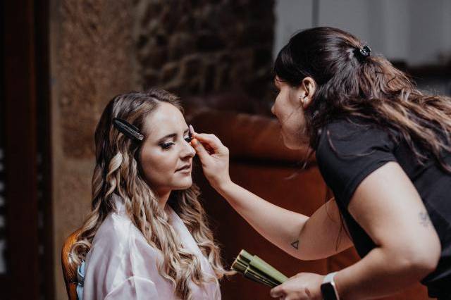 Ana Ribeiro Makeup and Beauty