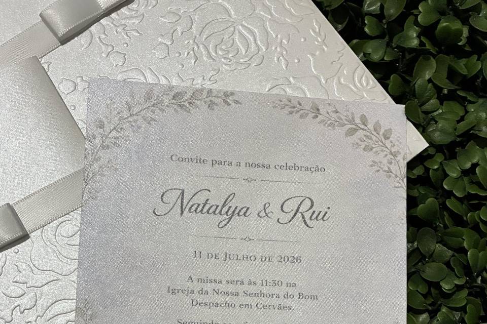 Convite com relevo