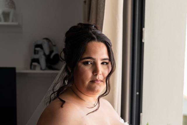 A noiva, à luz da janela