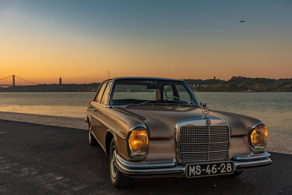 Mercedes 280SE