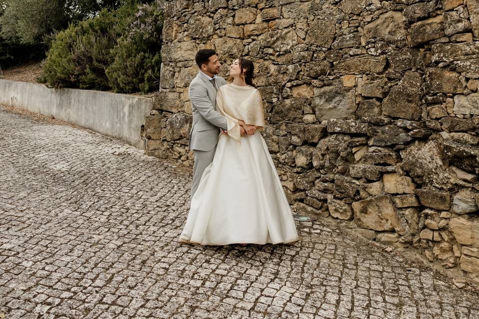 Retrato dos noivos na quinta