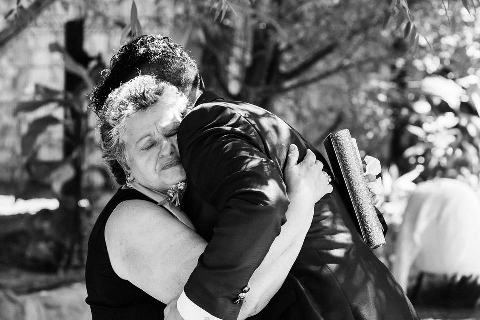 Abraço cheio de emoção