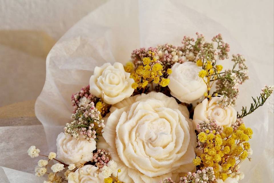 Bouquet de flores M em vela